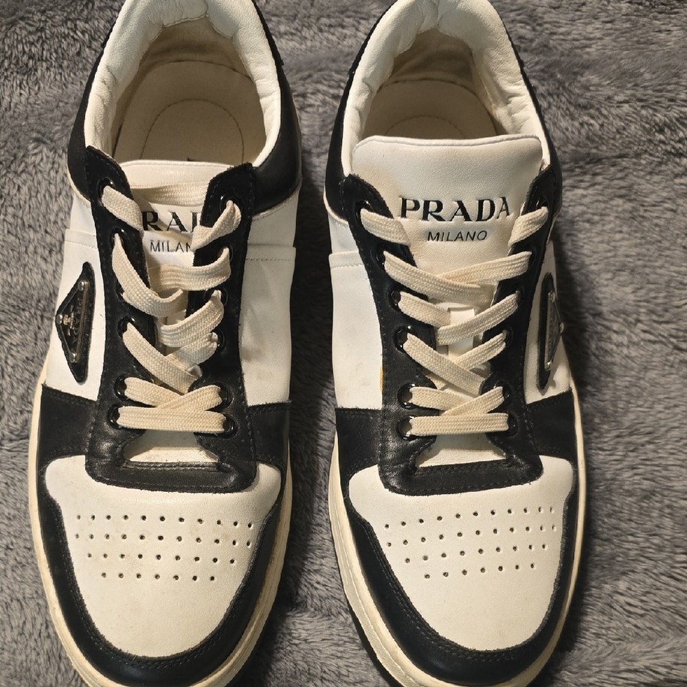 Prada Black and White Low-Top Sneakers with Triangular Logo - Picture 2 of 6